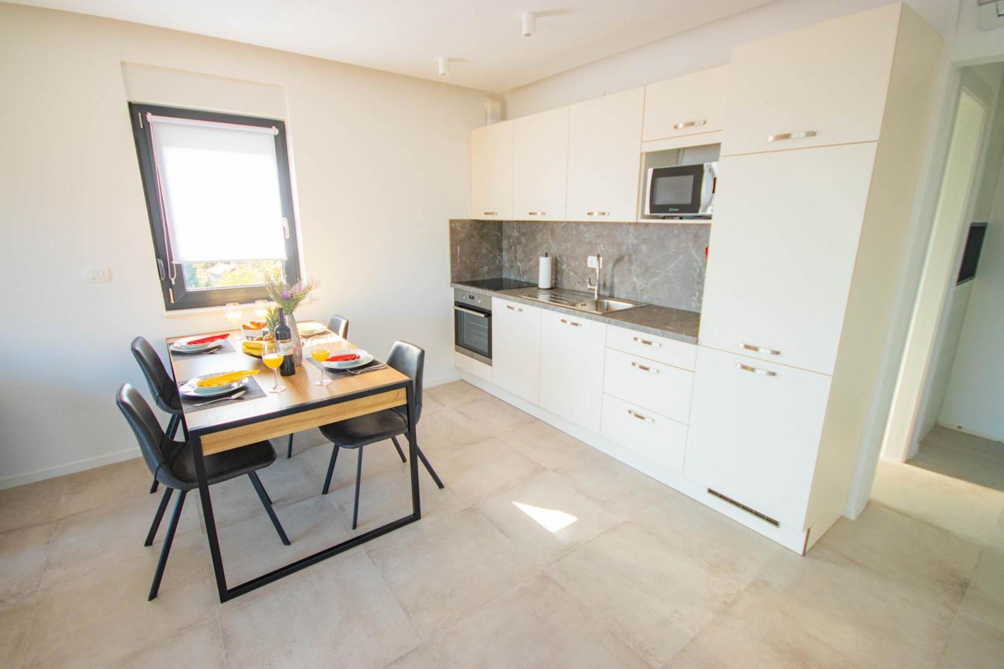 Apartmani Le-Lu Kaštela Habitación foto
